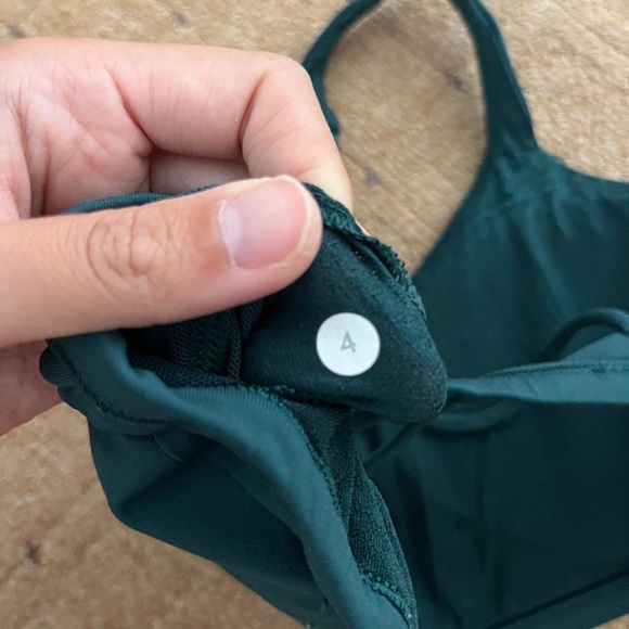 Lululemon free to be zen bra - deep green size 4 - Picture 7 of 7